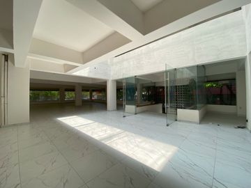 EDIFICIO MUY BIEN UBICADO LISTO PARA INSTALARSE