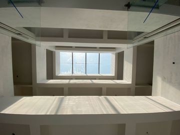 EDIFICIO MUY BIEN UBICADO LISTO PARA INSTALARSE