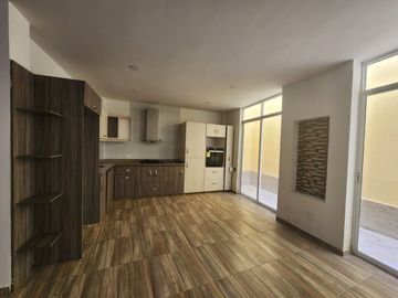 SE VENDE CASA DE DOS PISOS EN EL BARRIO LOMITAS, TULUÁ (VALLE)