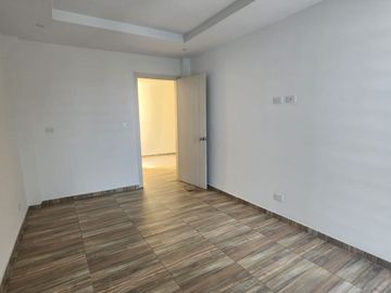 SE VENDE CASA DE DOS PISOS EN EL BARRIO LOMITAS, TULUÁ (VALLE)