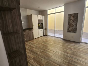 SE VENDE CASA DE DOS PISOS EN EL BARRIO LOMITAS, TULUÁ (VALLE)