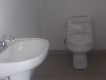 $2,600,000.00 CASA PEQUEÑA TIPO LOFT INDUSTRIAL ECOLÓGICA CON VIGILANCIA EN LOMAS DE CORTÉS