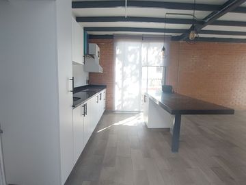 $2,600,000.00 CASA PEQUEÑA TIPO LOFT INDUSTRIAL ECOLÓGICA CON VIGILANCIA EN LOMAS DE CORTÉS
