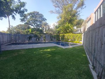 $2,600,000.00 CASA PEQUEÑA TIPO LOFT INDUSTRIAL ECOLÓGICA CON VIGILANCIA EN LOMAS DE CORTÉS