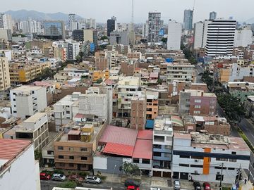 Departamento Moderno y Amoblado en Venta Bien Ubicado en Lince