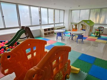 Departamento Moderno y Amoblado en Venta Bien Ubicado en Lince