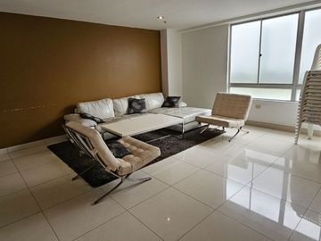 Departamento Moderno y Amoblado en Venta Bien Ubicado en Lince