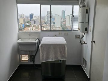 Departamento Moderno y Amoblado en Venta Bien Ubicado en Lince