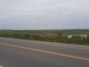 VENDO AMPLIO TERRENO EN MOLLENDO PARA CONDOMINIO