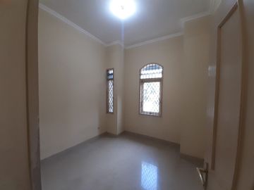 Rumah Dalam Perumahan di Ciputat Timur 10 Menit Tol Pamulang