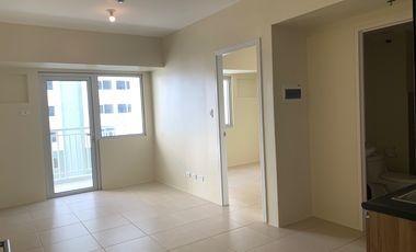 Early Move in 2BR with Balcony in Avida Towers One Union Place, Arca South