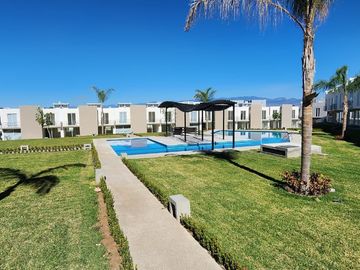Venta de casa con alberca a una hora de Jonatepec