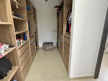 Casa de lujo en restrepo-meta