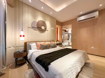 The Velaris Residences - North Tower Condo for SALE!