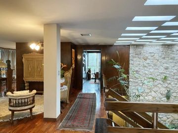 Amplia residencia en Rinconada Alta