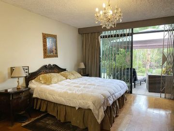 Amplia residencia en Rinconada Alta