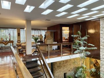 Amplia residencia en Rinconada Alta