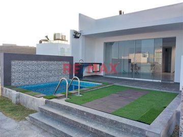 Cerro Azul - Venta De Casa De Playa
