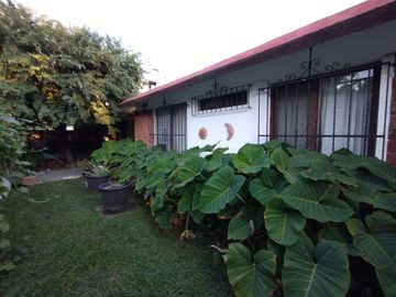 Venta de Casa en condominio con alberca en Las Fincas, Jiutepec