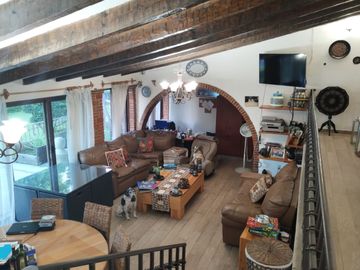 Venta de Casa en condominio con alberca en Las Fincas, Jiutepec
