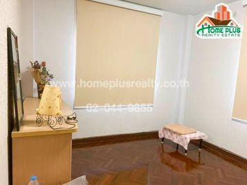 หมู่บ้านแพรมาพร คลอง 4 ถนนรังสิต-นครนายก (ใกล้โฮมโปร มาร์เก็ตวิลเลจ รังสิต)
