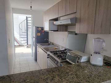 VENTA DEPARTAMENTO DUPLEX CERCA DEL TEC DE MTY, VALLE DE SAN PABLO, QUERETARO