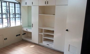 🌟 Luxurious QC Townhouse – 3BR, 3 Storeys, Perfect Family Home! 🏡