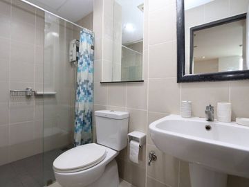 Beautiful condo for sale, Suthep, near Nimman, good location, complete with furniture,sale with tenant