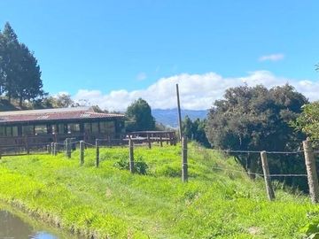 Lotes en venta desde 15.000m2 en hermosa hacienda de 45Ha.  vía Cumbe La Paz
