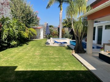 La Casa de tus sueños en Real de Tetela, Cuernavaca: Vida Familiar en un Entorno Fresco y Exclusivo.