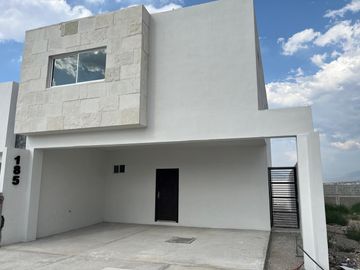 Casa en venta en Privanzas Mirasierra Saltillo Coahuila