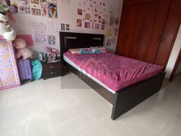 VENDO CASA EXTERNA, Barrio el Ingenio San Joaquin