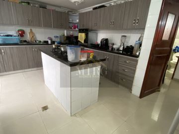 VENDO CASA EXTERNA, Barrio el Ingenio San Joaquin