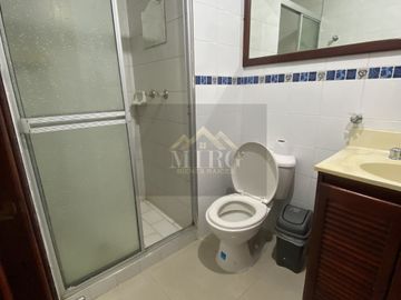 VENDO CASA EXTERNA, Barrio el Ingenio San Joaquin