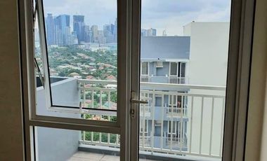 PROMO upto 15% Discount 0% interest 2 bedroom 58 sqm w/balcony resort type RFO condo in Pasig 5% down payment only 25k monthly near tiendesitas,eastwo
