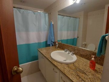 Departamento de venta en Cuenca Av Ordoñez lazo. Vista a la ciudad y a las montañas