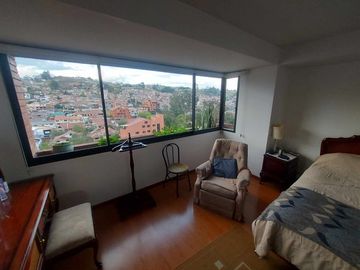 Departamento de venta en Cuenca Av Ordoñez lazo. Vista a la ciudad y a las montañas