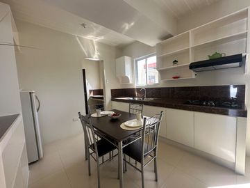 3 Bedrooms house for Sale Along the Highway near Sm Pampanga !!