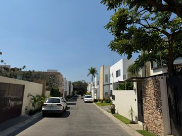 Casa en Venta en Tlaltenango, Cuernavaca, Morelos con 3 Habitaciones