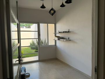 Casa en Venta en Tlaltenango, Cuernavaca, Morelos con 3 Habitaciones