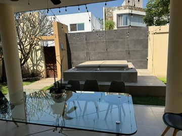 Casa en Venta en Tlaltenango, Cuernavaca, Morelos con 3 Habitaciones