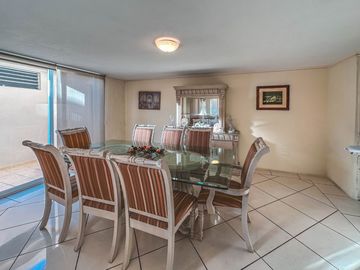 CASA DE 3 RECAMARAS EN VENTA EN FRACCIONAMIENTO LAS ÁNIMAS.