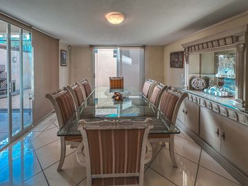 CASA DE 3 RECAMARAS EN VENTA EN FRACCIONAMIENTO LAS ÁNIMAS.