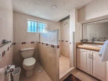 CASA DE 3 RECAMARAS EN VENTA EN FRACCIONAMIENTO LAS ÁNIMAS.