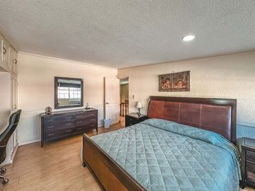 CASA DE 3 RECAMARAS EN VENTA EN FRACCIONAMIENTO LAS ÁNIMAS.