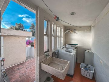 CASA DE 3 RECAMARAS EN VENTA EN FRACCIONAMIENTO LAS ÁNIMAS.