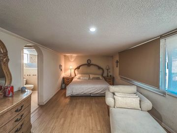 CASA DE 3 RECAMARAS EN VENTA EN FRACCIONAMIENTO LAS ÁNIMAS.