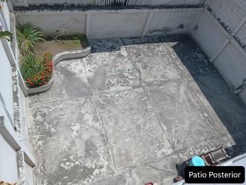 PROPIEDAD COMERCIAL EN VENTA EN AVENIDA AMERICA DE PORTOVIEJO