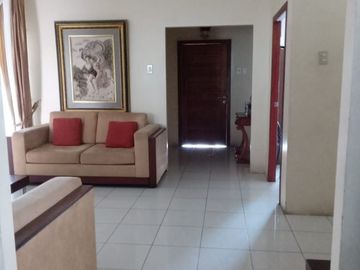 PROPIEDAD COMERCIAL EN VENTA EN AVENIDA AMERICA DE PORTOVIEJO