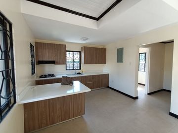 House at Ponticelli Daang Hari